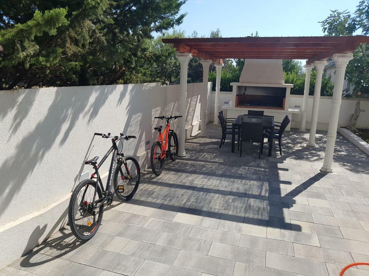 Elizabeta Apartments Nin Exterior foto